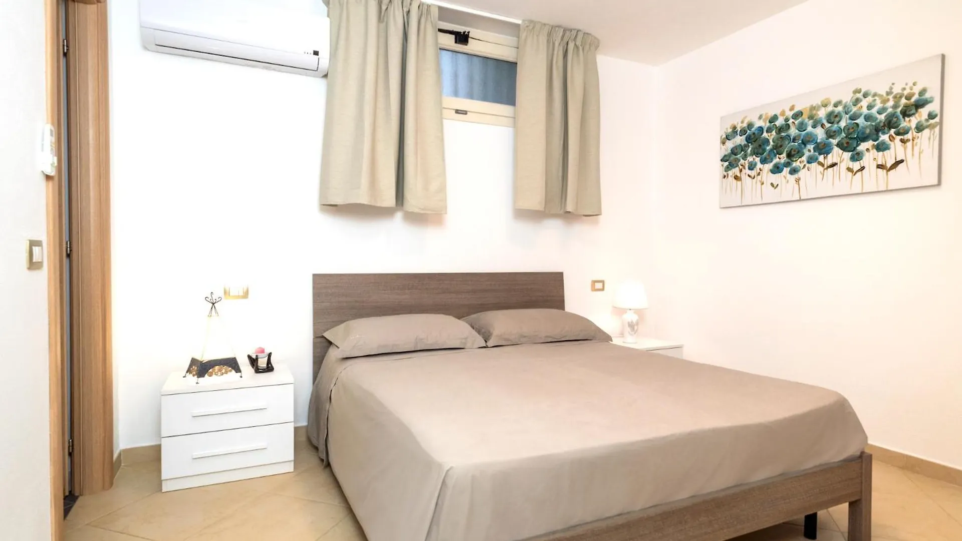 Alghero Villa Morena With Exclusive Swimming Pool And Large Garden