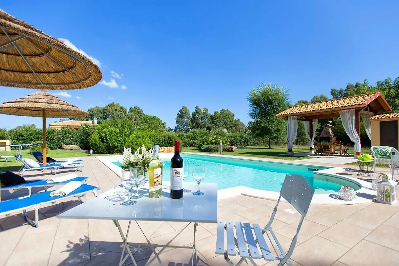 Alghero Villa Morena With Exclusive Swimming Pool And Large Garden